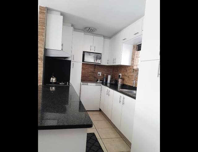 3 BEDROOM SECTIONAL TITLE FOR SALE IN WATERVAL PARK